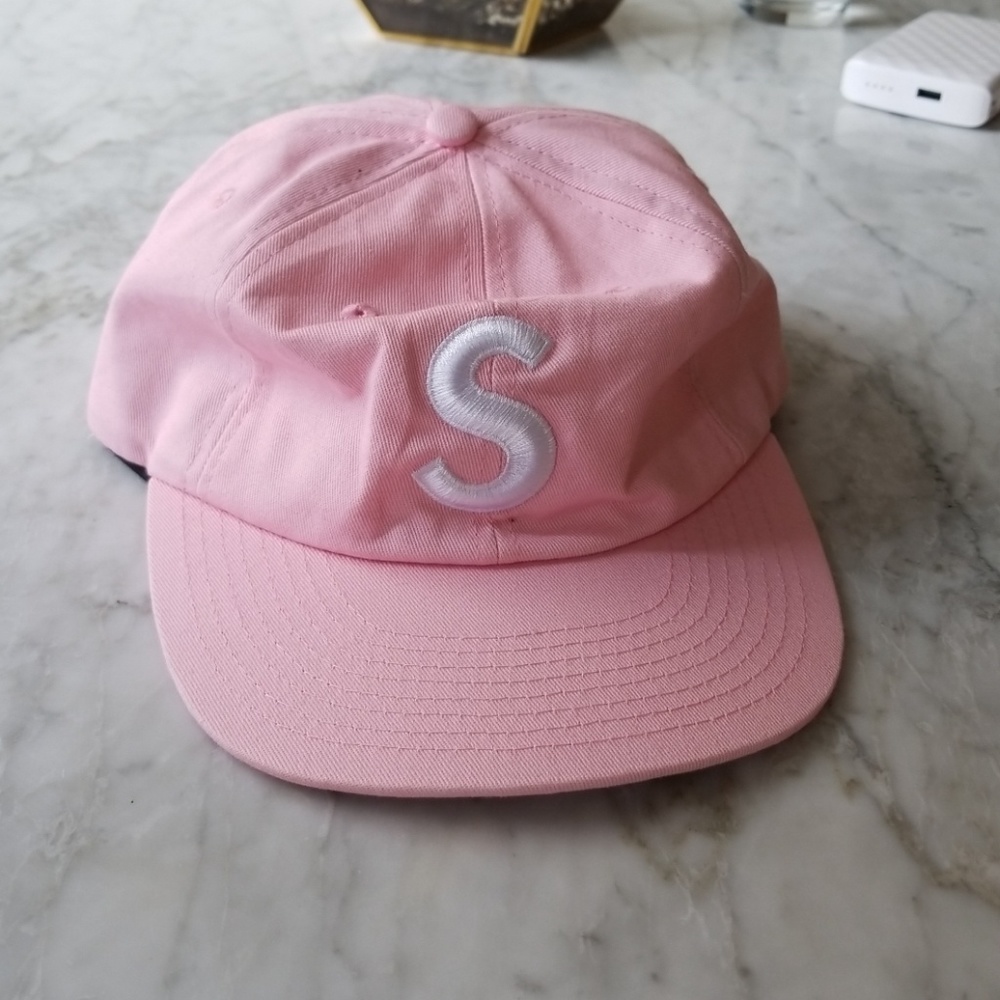 Supreme Hat